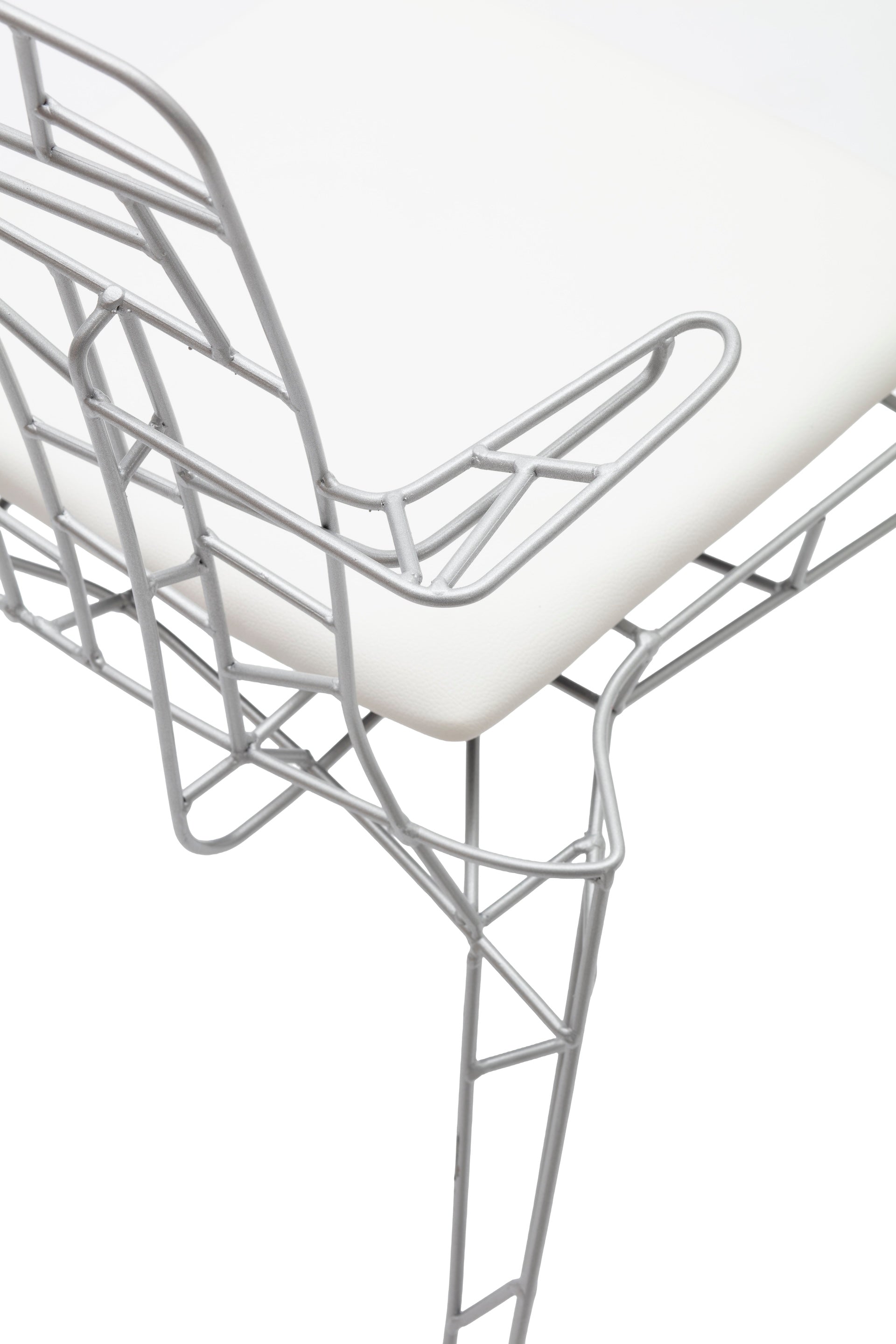 KOSMOS – Stackable chair